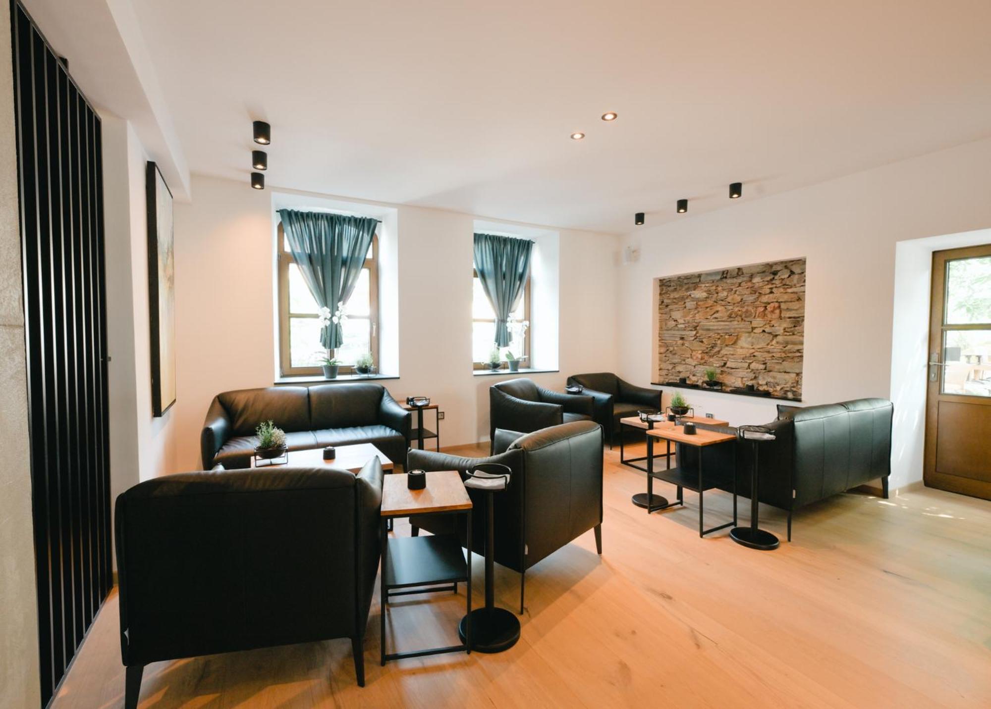 Altes Kelterhaus & Plein Hotel By Markus Plein Wintrich Luaran gambar