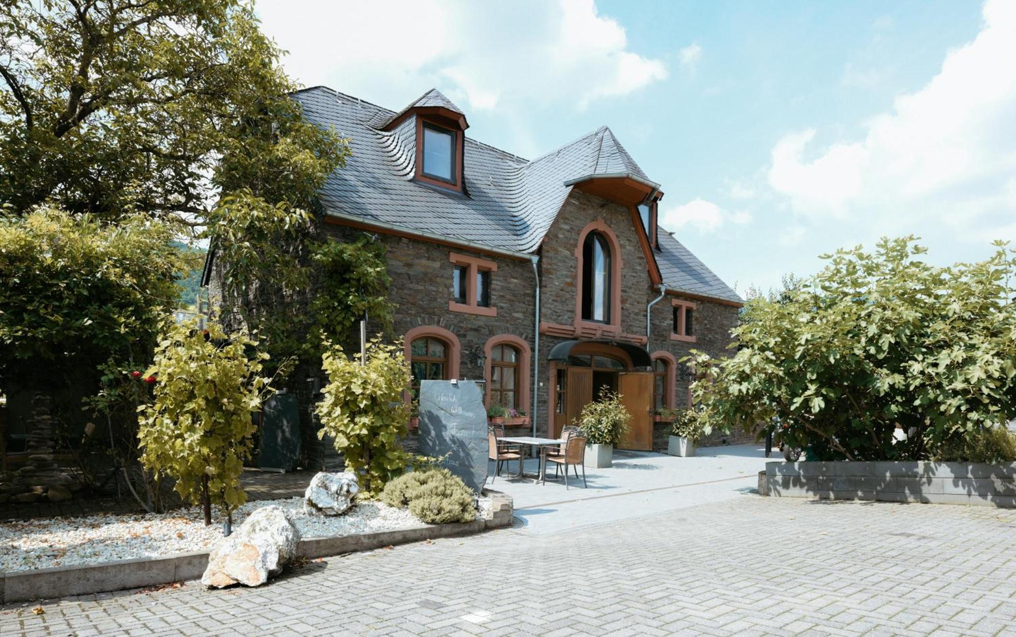 Altes Kelterhaus & Plein Hotel By Markus Plein Wintrich Luaran gambar