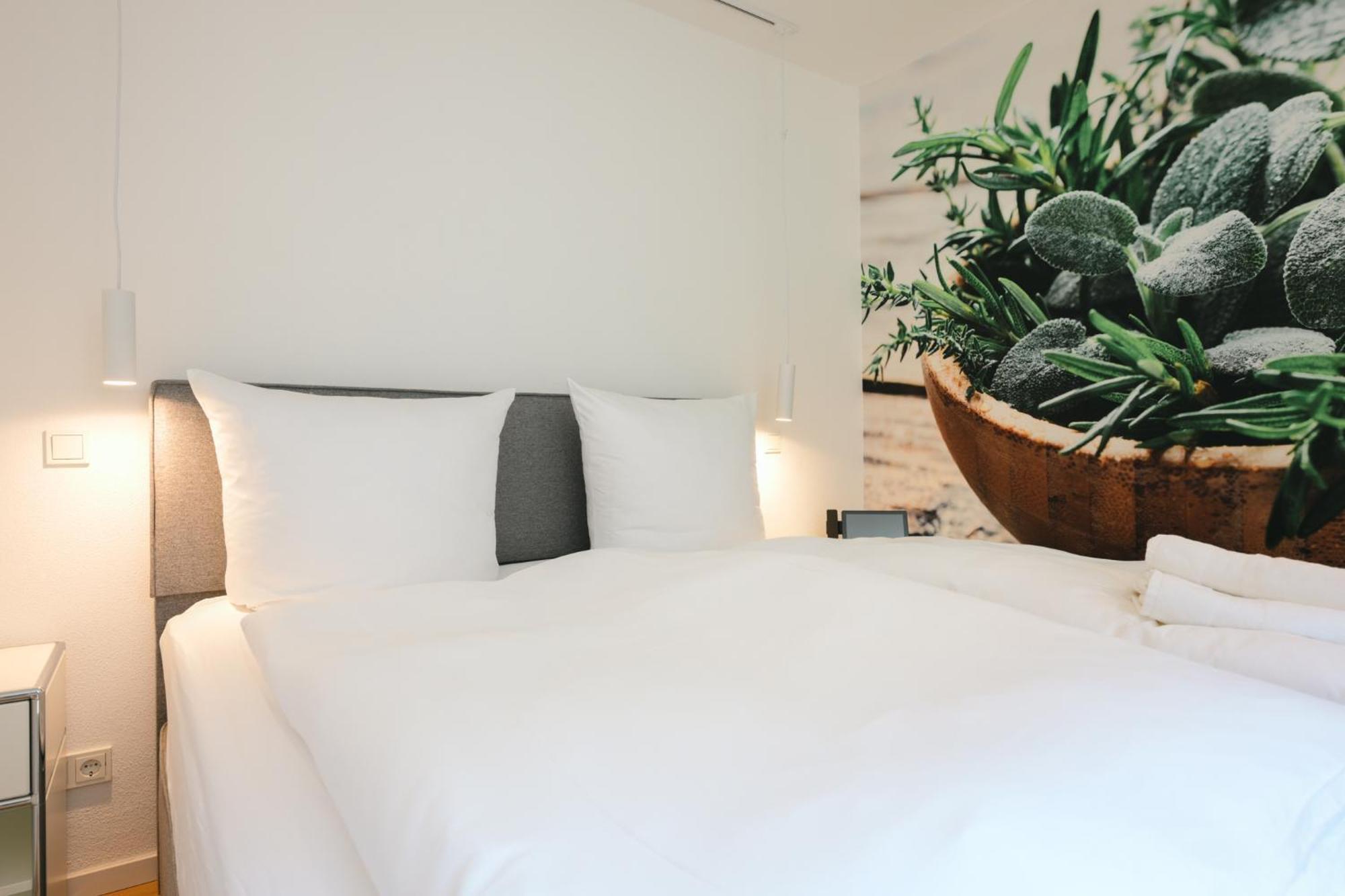 Altes Kelterhaus & Plein Hotel By Markus Plein Wintrich Luaran gambar